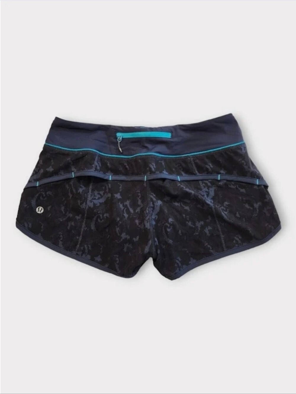 Size 6 - Lululemon Run: Speed Short